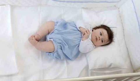 هز الطفل لاسكاته قد يؤدي الى وفاته هز الطفل لاسكاته قد يؤدي الى وفاته