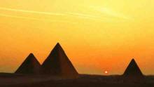 لماذا لا نزال نجهل ما بداخل الأهرامات المصرية؟
