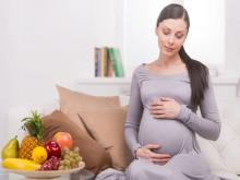 أطعمة تحفّز عملية الولادة المبكرة