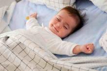 10 نصائح تساعدين بها طفلك على تقليل اضطرابات النوم